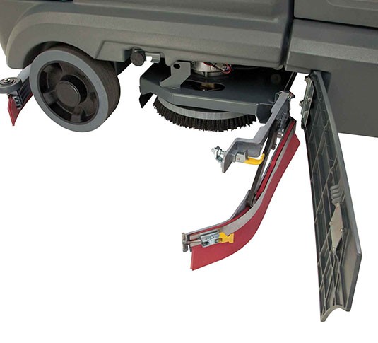 T12 Lavapavimenti compatta uomo a bordo a batteria alt 2